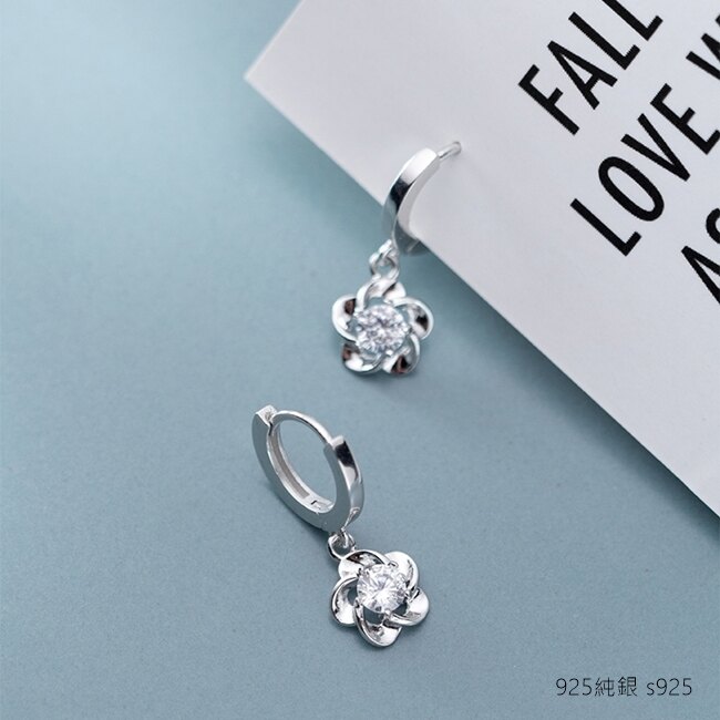 日本設計製造 925純銀 防抗過敏 不退色 可戴著洗澡 圓扣型設計 不勾髮 八心八箭天然白水晶