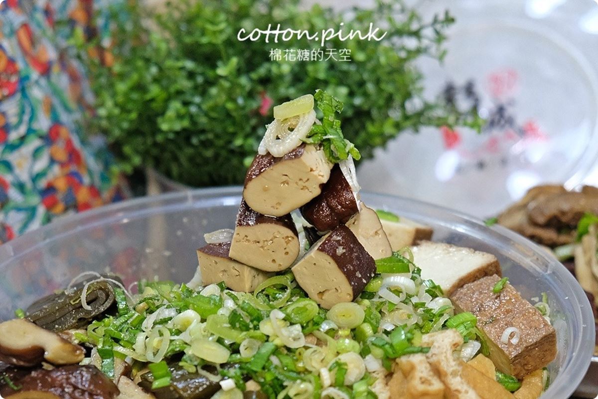 加爆蒜苗太過癮！台中超夯「餐車滷豆干」錯過等７天，全素也有香菜版太貼心