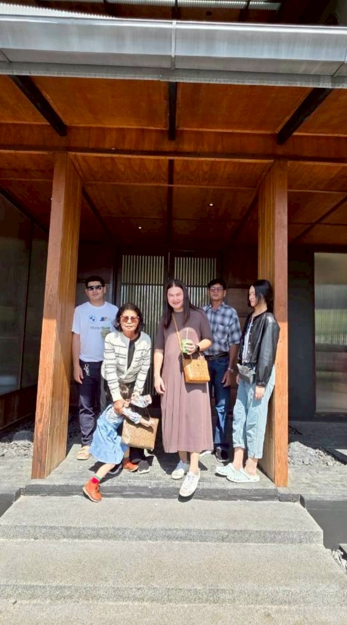 วิดีโอ  ครอบครัว