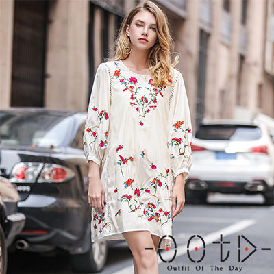 刺繡圓領燈籠袖洋裝 (共二色)-OOTD