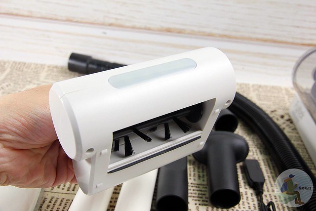 Fujitek 富士電通無線手持吸塵器