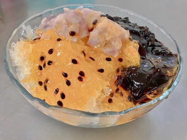 「溪州美食推薦」彰化安心旅遊，現做「蚵仔炒麵/便當/蚵嗲/蘿蔔糕/挫冰/炸粿/菜條/各式湯品」在地美食首選-三條麗華小吃店直擊分享