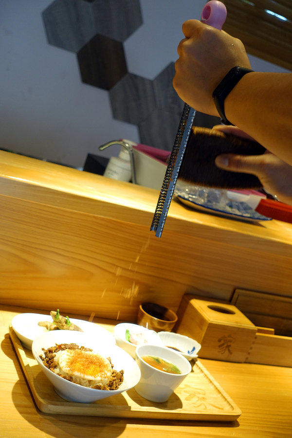 北投日式無菜單料理-漁當家食堂，石牌日本料理，漁當家午餐定食、魚滷飯好吃又超值，包場能客製化的榮總附近無菜單日本料理