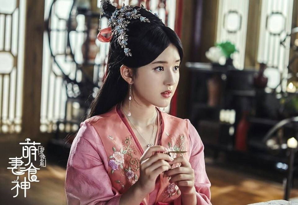 《傳聞中的陳芊芊》趙露思7個古裝角色：《萌妻食神》柳依依