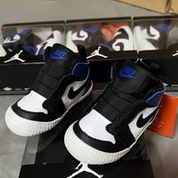 หิ้วสินค้า Nike Adidas จาก shop Graphic & Design