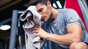 毛巾這樣用小心臉爛掉！健身時必須注意的8個皮膚保護方法
