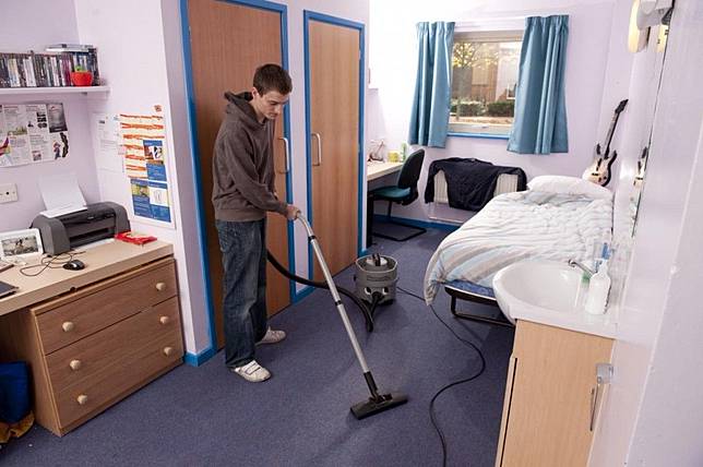 Bangun Kepagian? Lakukan 10 Kegiatan Ini Supaya Kamu Gak Tergoda Tidur Lagi