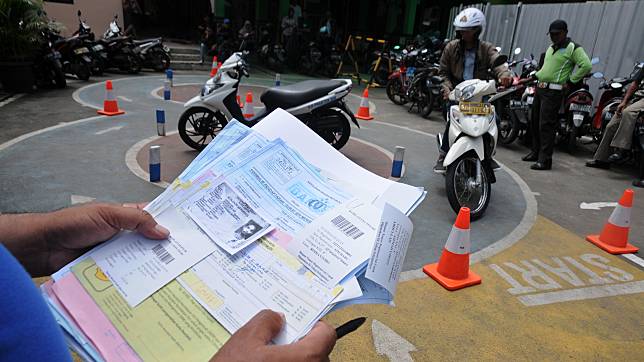 6 Pelanggaran Lalu Lintas yang Kerap Dilakukan Ojek Online di Jakarta