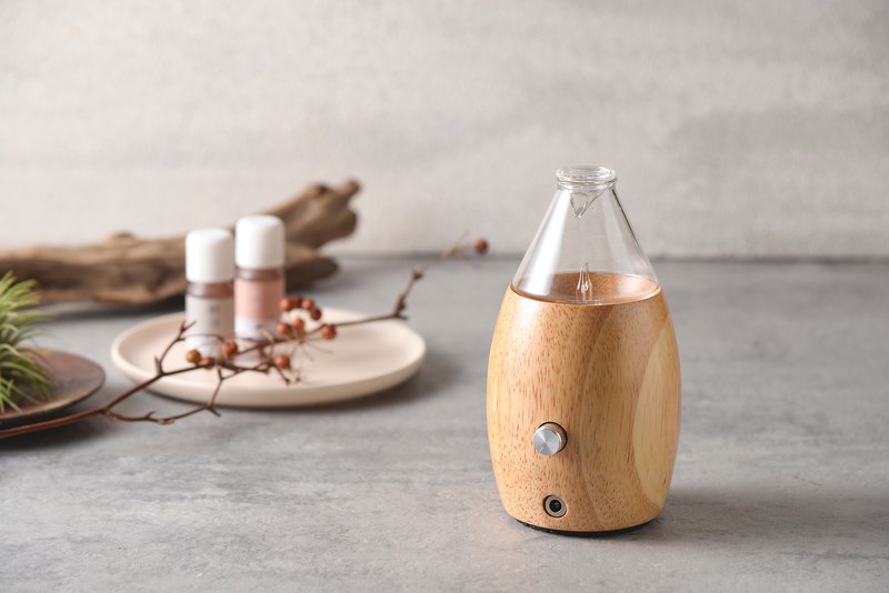 原木負離子擴香儀使用純精油做薰香