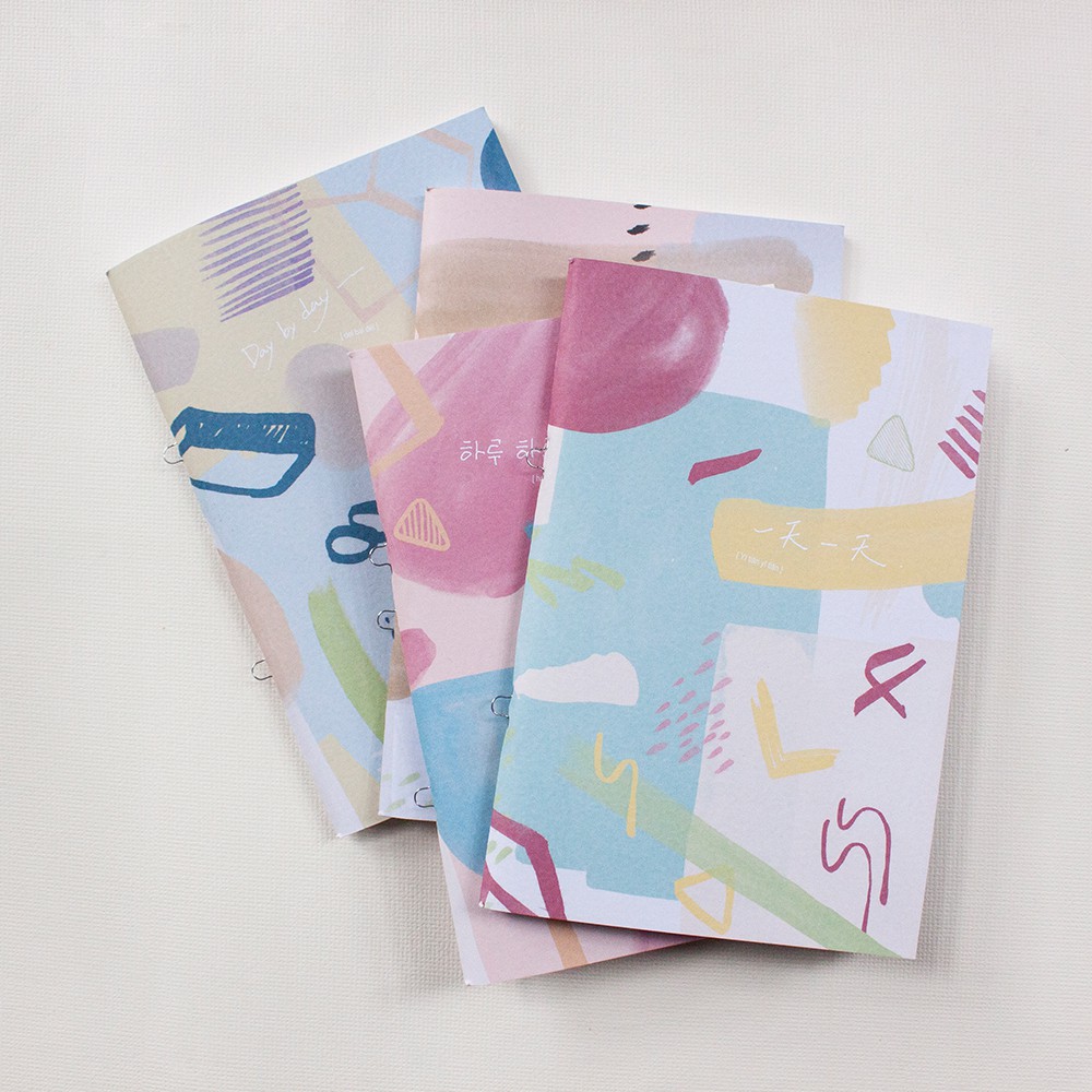 25K/14.5x21cm 材質：美術紙/100P無酸道林紙 數量：4本1套/80頁1本 台灣製造 注意事項：相片會因電腦螢幕不同而有所差異,商品以實際顏色為準 我們是conifer綠的事務用品 在台