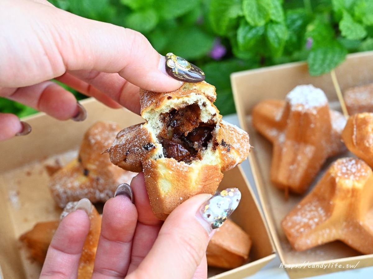 台中人真的很搞怪！超有哽６造型雞蛋糕：超萌小恐龍、東泉辣椒口味、消波塊