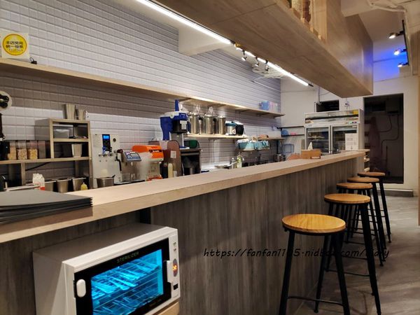 【永和美食】何家古制秘糖 #雪花冰 #珍想芋見泥 #豬血糕花生 #蛋捲牛奶冰炫風 #古坑重拿鐵 #永和冰店 #IG 打卡美食 (18).jpg