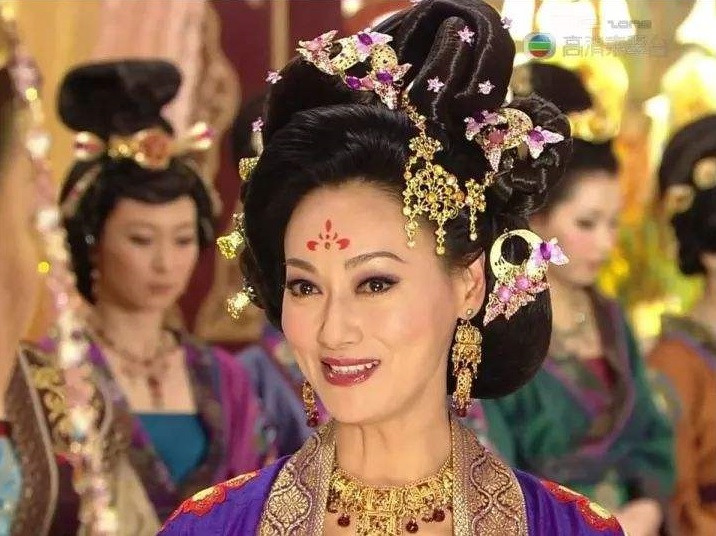 《怪你過分美麗》熟面孔演員3：惠英紅《大玉儿傳奇》、《末代皇帝傳奇》、《傾世皇妃》、《宮心計》