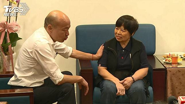 愛心菜販陳樹菊因支持韓國瑜遭到網友批評。(圖／TVBS資料畫面)
