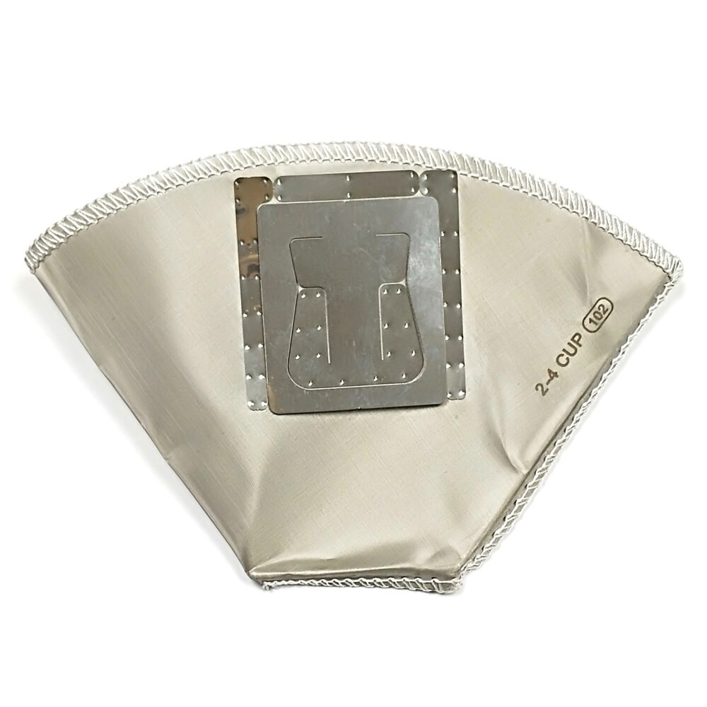 ★適合各種扇形濾杯款式。 ★遠離濾紙漂白劑的危害，享受健康無負擔。 ★輕薄體積小好攜帶，不佔空間好清洗。 ★創新環保產品，珍惜有限資源減少樹木砍筏。 【注意事項】 1.新品使用前請先將濾紙浸泡於80~