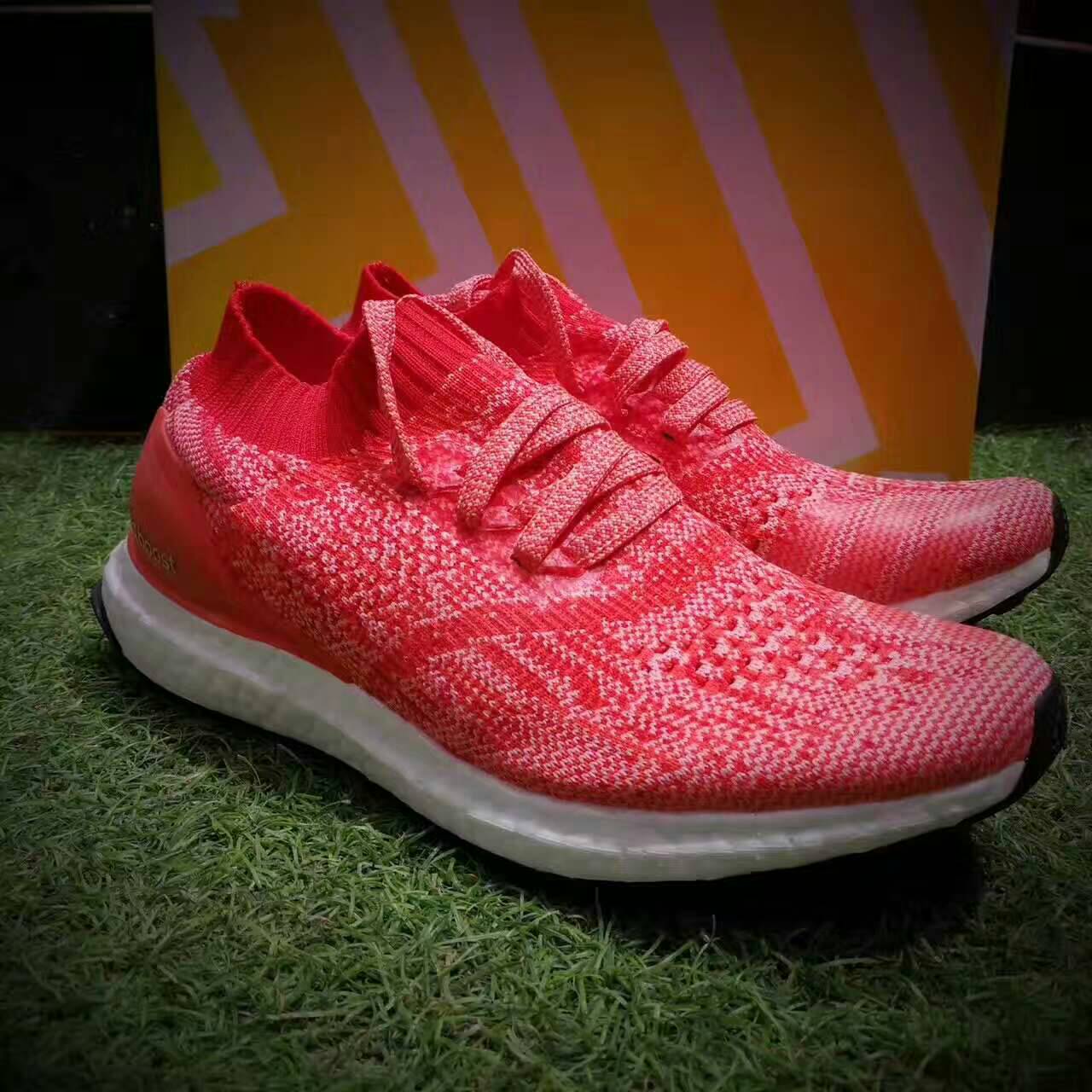 Adidas Ultra Boost Uncaged W 跑鞋系列 「櫻花粉」 女款