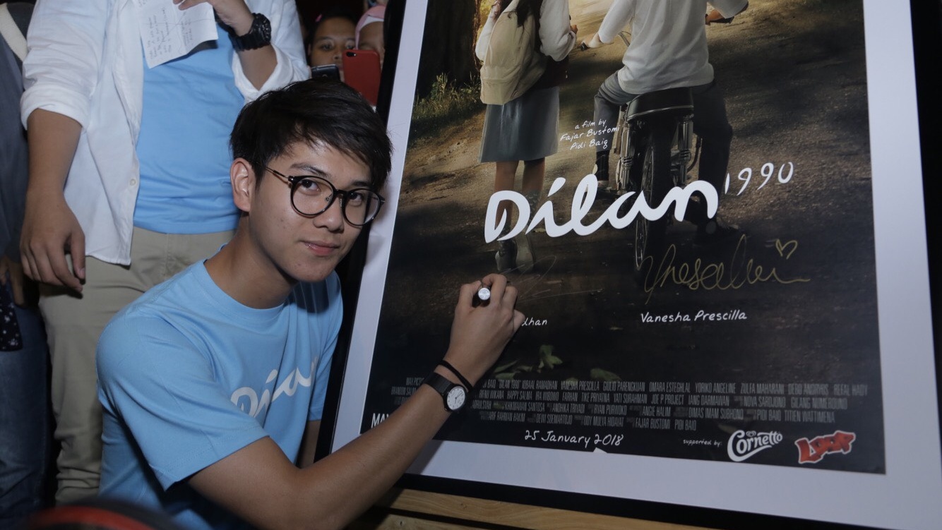 Iqbaal Ramadhan Ungkap Alasan Film Dilan 1990 Patut Ditonton