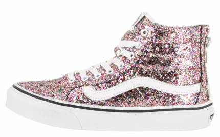 8 Inspirasi Sepatu Glitter yang Wajib Kita Punya