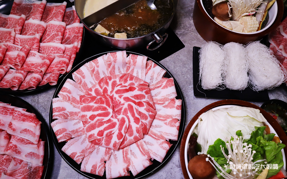 新竹火鍋無極限！竹北上官木桶鍋推出日本A5和牛吃到飽無限量供應，加碼送痛風海鮮船