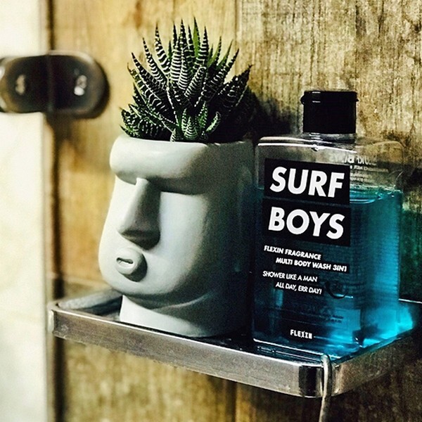 堅韌耐用不褪色 仿造復古島moai石像 除了是超酷的擺飾外同時也兼具盆栽,筆筒的功能