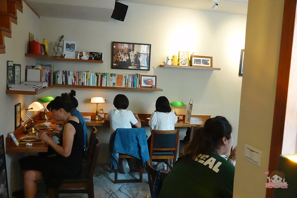 高雄 有。咖啡 自家烘焙咖啡豆 日式本格派手沖咖啡 Kono點滴式手沖 金澤式手沖 kono賽風 自家烘焙咖啡豆 義式咖啡 定食 甜點 小酌 私選音樂