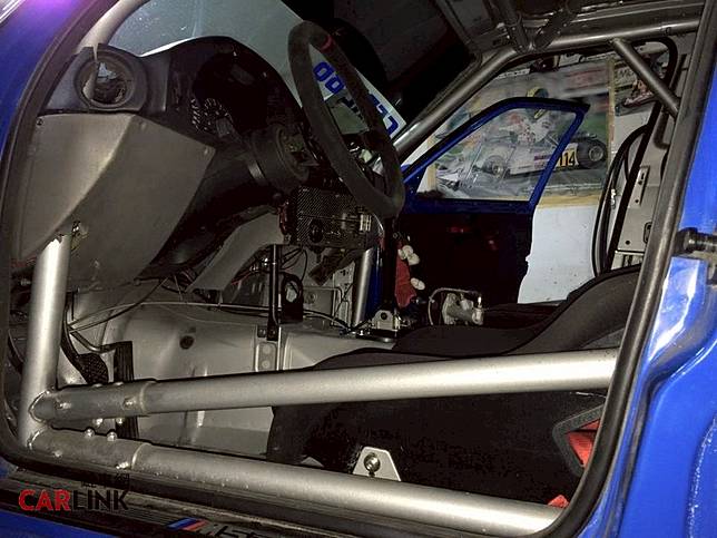 彎道是它故鄉 Bmw 4 M5 彎道殺神 高強操控版 Carlink鏈車網 Line Today