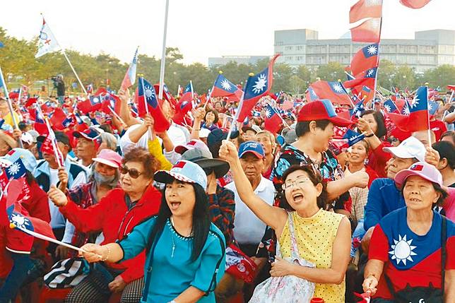 放下老國民黨路線 韓總再出發