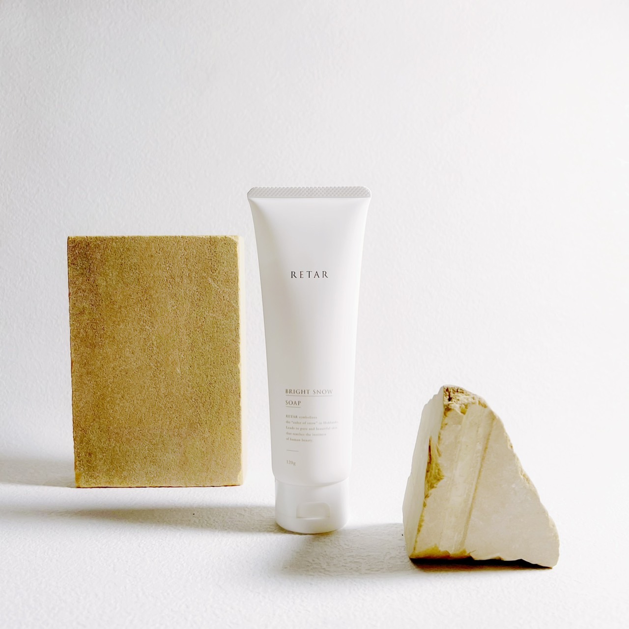 RETAR｜亮雪保濕洗顏乳