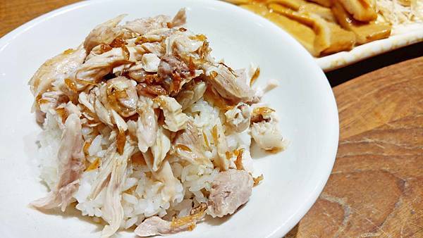 【台北美食】雙月食品社-還沒開店就有大批排隊人潮的米其林名店