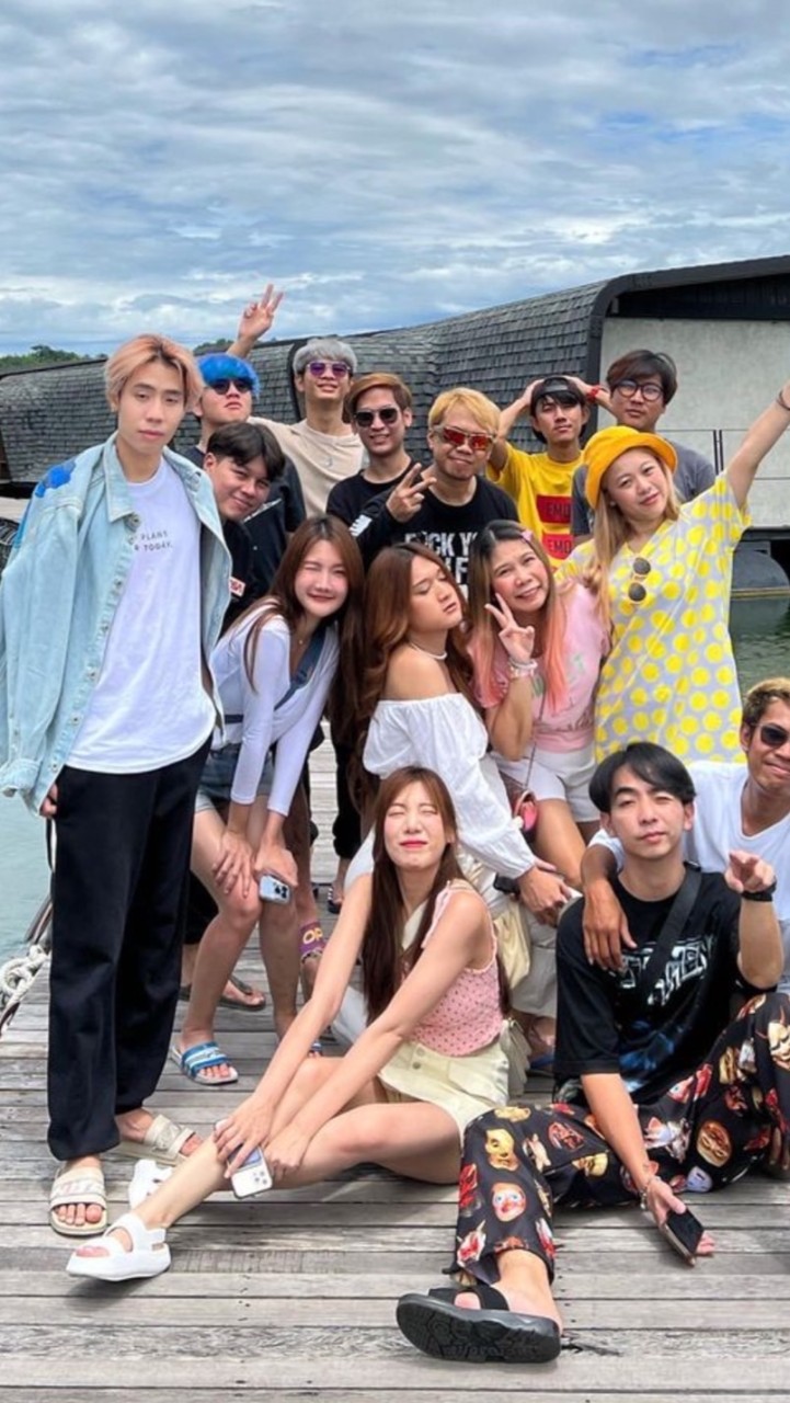 แจกรูปคลิป  /  คนที่อยู่ในแก๊งค์spd
