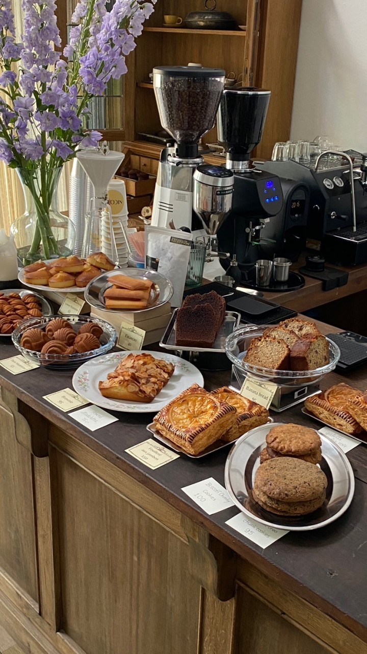 Nicolo Bakery