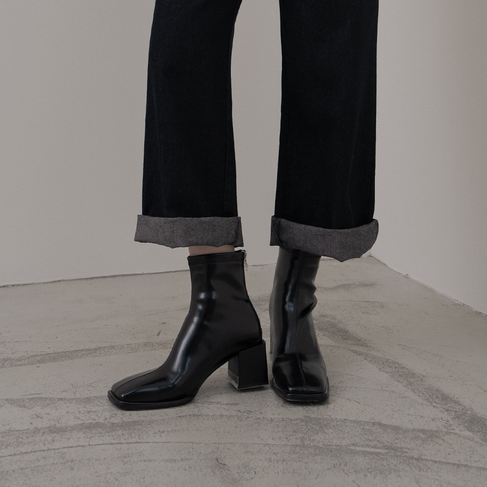 簡約方頭造型亮面短靴-黑 36/37/38/39/40