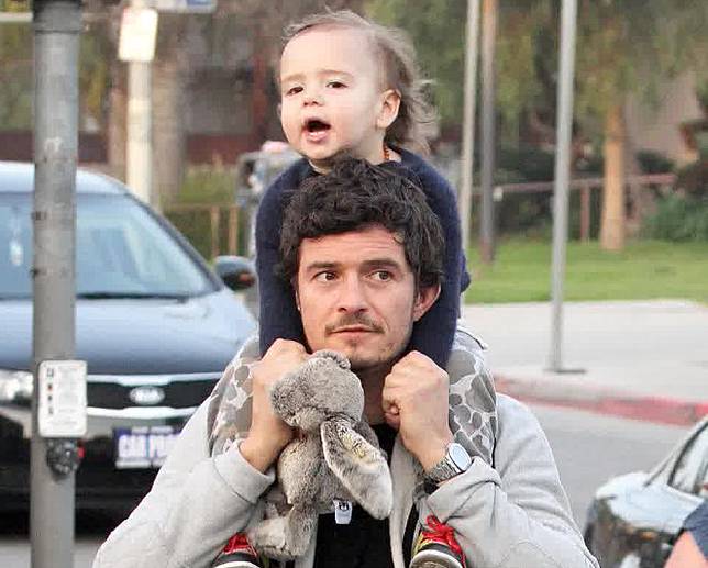 7 Aktor Hollywood Ini Layak Disebut Sebagai Ayah Menggemaskan