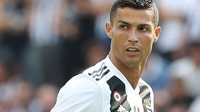 Cristiano Ronaldo Tak Sabar Debut Bersama Juventus Allegri Dia