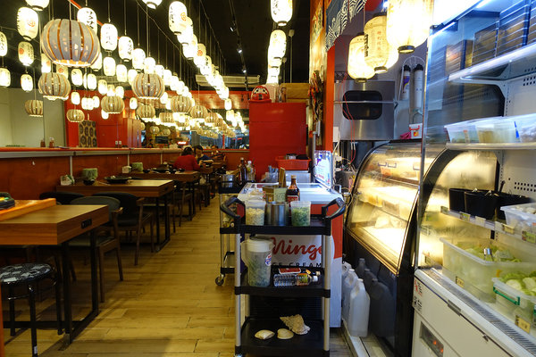 松江南京站聚餐火鍋吃到飽-嗨蝦蝦三杯醉蝦石頭鍋，台北中山區生日聚餐、謝師宴、尾牙平價火鍋吃到飽，天使紅蝦、啤酒、Prime等級牛肉吃到飽