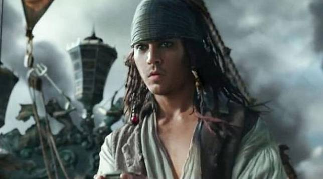 Kemana Celana Johnny Depp di Trailer Pirates of the Caribbean 5?