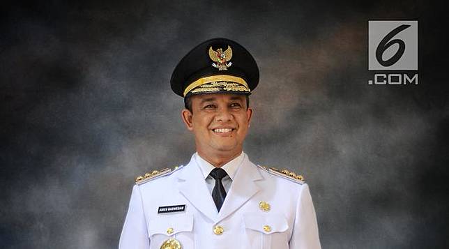 Anies dan Sandi Fitting Baju Dinas untuk Pelantikan