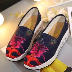 ◎自在舒適演繹低調奢華魅力風潮|◎15度的科學原理弧形鞋底設計|◎對腳踝、膝蓋、關節腰部等不施加壓力定位:流行品牌品牌:Alice適用性別:女生款式:懶人鞋/便鞋尺寸:23cm,23.5cm,24cm