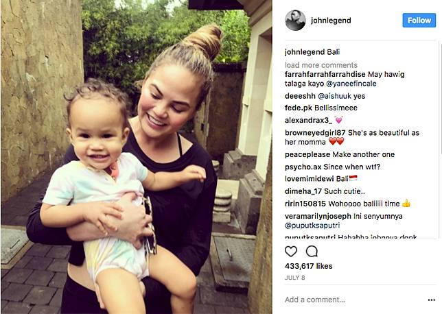 Deretan Foto Liburan Chrissy Teigen dan John Legend Liburan di Bali! Termasuk Saat Pakai Busana Adat
