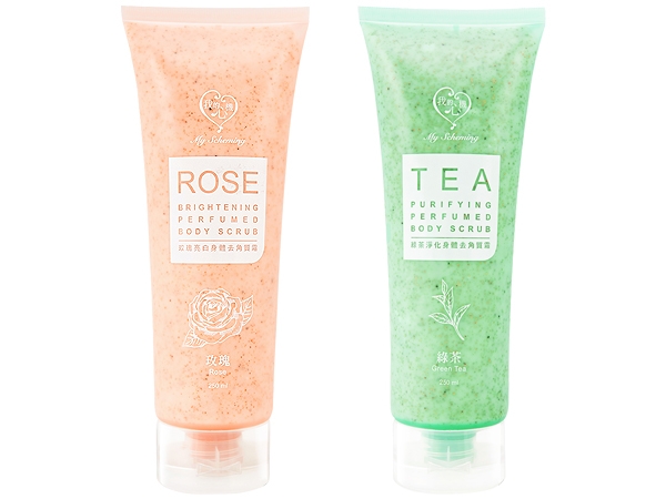 我的心機~玫瑰亮白／綠茶淨化 身體去角質霜(250ml) 兩款可選【D042319】，還有更多的日韓美妝、海外保養品、零食都在小三美日，現在購買立即出貨給您。