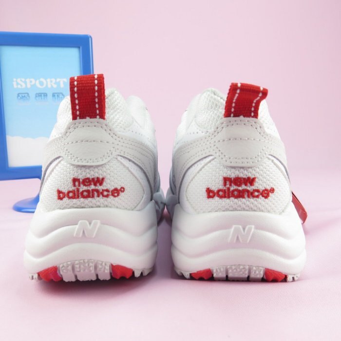 門市同步販售 ，請先詢問尺寸庫存 ! 因空運來台，鞋盒可能有部分受到擠壓損壞，如不介意再下單購買