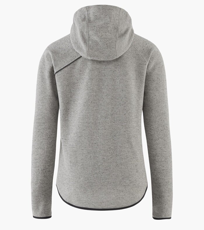 結合羊毛、聚酯纖維、尼龍等材質，適合滑雪、跑步等高度活動的中層衣，柔軟舒適，讓人愛不釋手的Klttermusen，前短後長的下襬與恰到好處的俐落剪裁，低調中帶點時髦，穿起來不會有厚重感，但卻依然保暖，