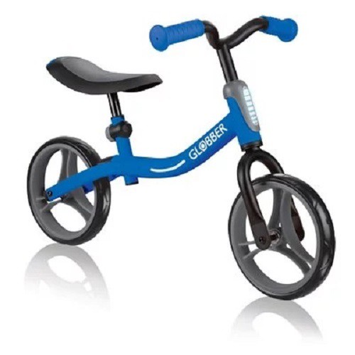 ★2019全新登場★Globber Go-Bike兒童平衡車【產品特色】✔座椅採用防滑TPR材質，座椅可調整3段高度✔把手套採用防滑TPR材質，手把可調整2段高度✔車架鋼鐵設計堅固耐用✔座椅後方貼心的