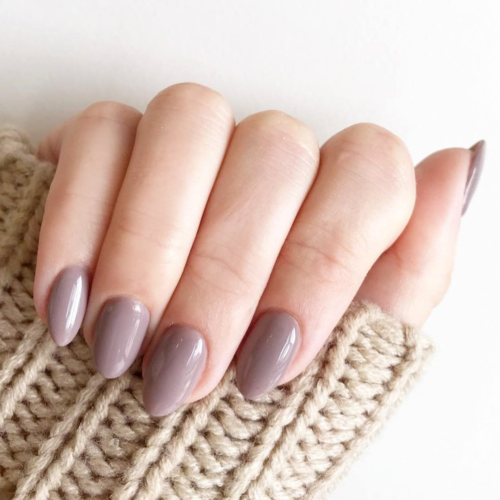 世界第一沙龍美甲品牌opi旗下的類光繚系列秋冬全面升級！精選opi歷史上最具代表性的30款指彩色系：包含f16法式情挑、n25紅蘋果、a15焦糖牛奶等風靡全球女性的超熱賣經典色，以及流行天后瑪丹娜、蕾