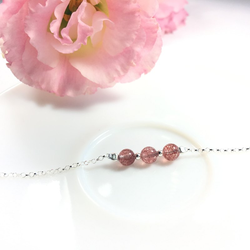 Ops Strawberry Crystal silver bracelet 草莓晶/925純銀/細緻/天然石/手鍊/閨蜜/禮物/幸福/幸運
