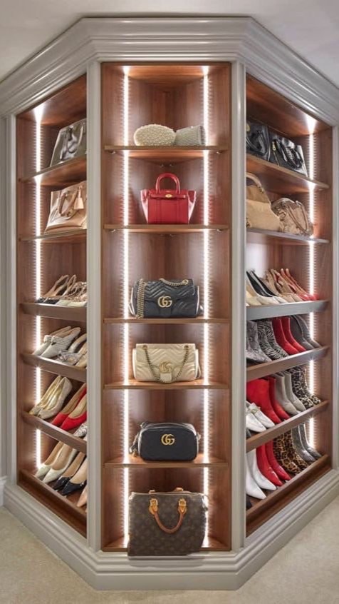 𝐸𝑚𝑚𝑦🍀แบรนด์เนม👠