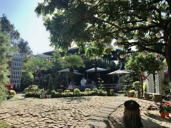 倪倪愛旅遊－『台中大坑一日遊推薦』台中近郊鳥語花香闔家出遊秘密花園-台中大坑紙箱王創意園區、東山水岸餐廳、東東芋圓直擊分享