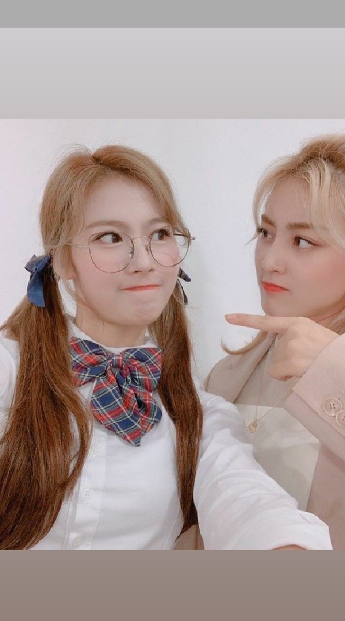 twice サナ ジヒョ