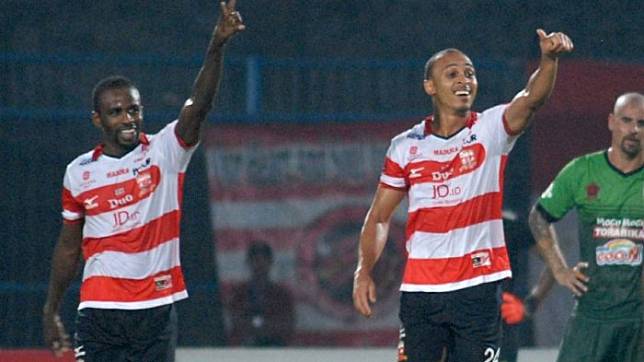 Odemwingie Ingin Membawa Madura United ke Level Asia