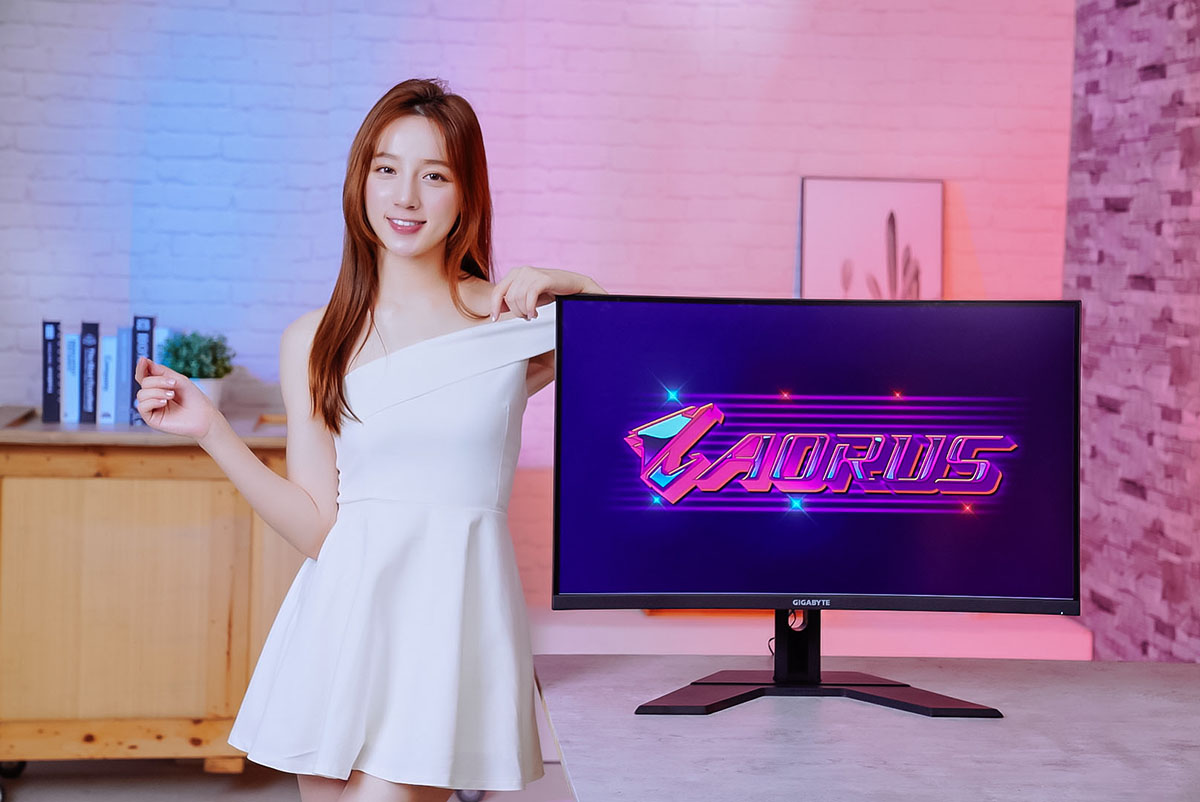 GIGA G32QC 165Hz 極速HDR 電競螢曲面幕，1ms 超快反應，OSD Sidekick 強大操控力